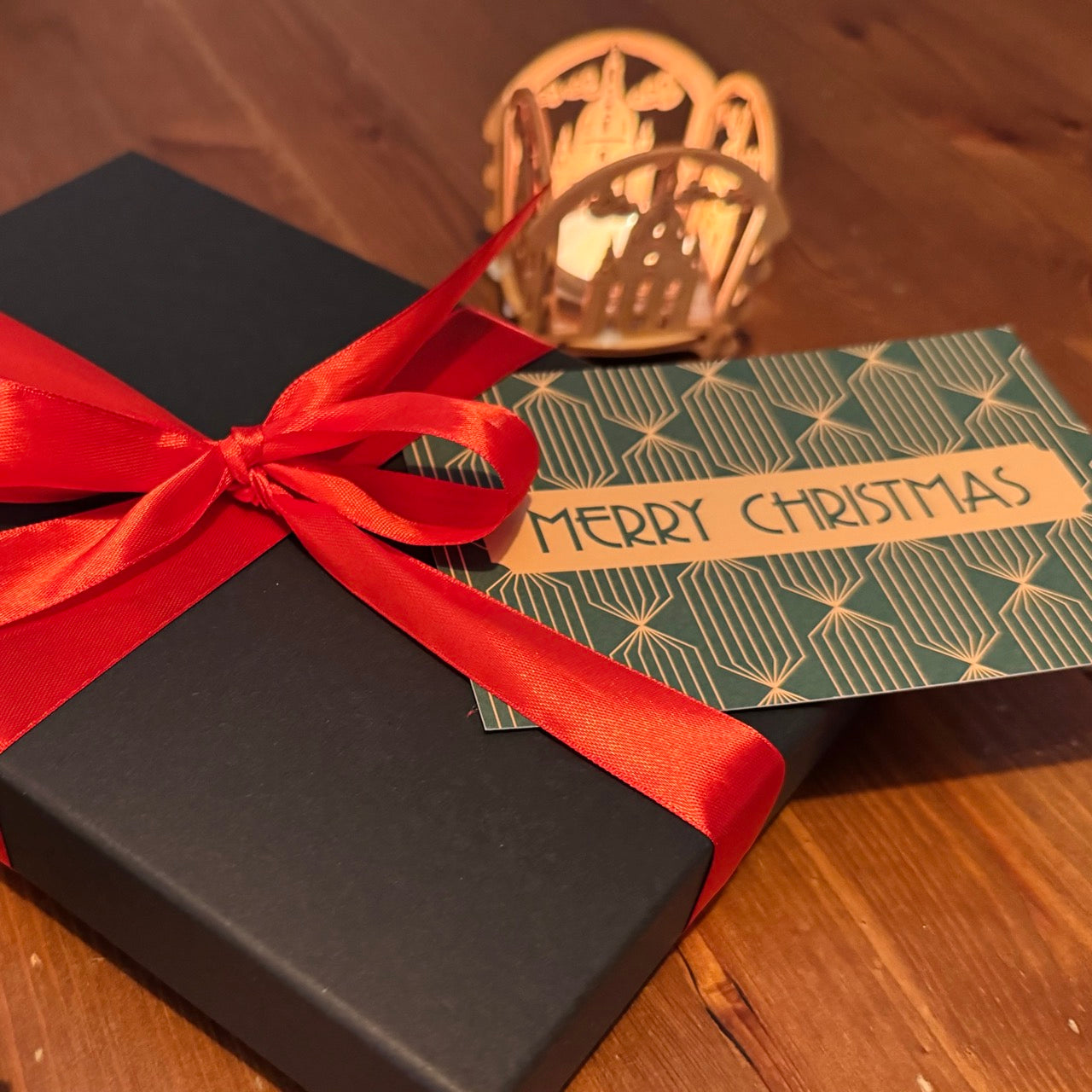 Image of closed Little Christmas Gift Box with 'Merry Christmas' greeting card